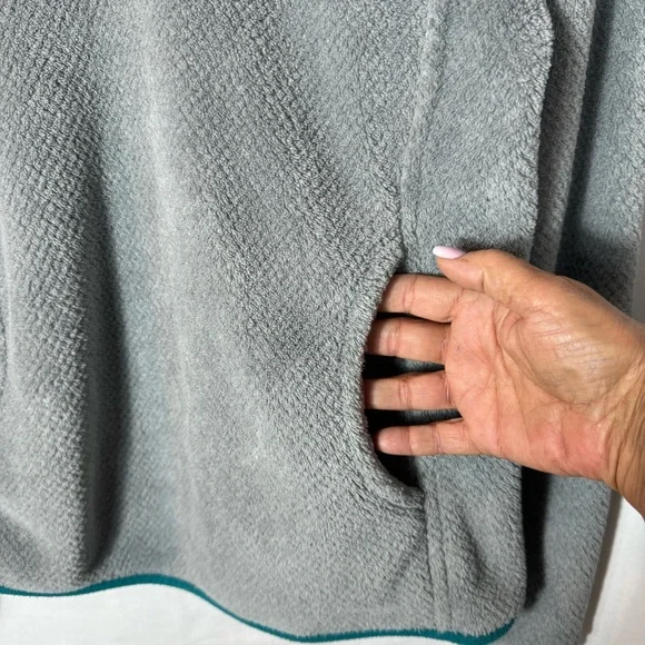 Patagonia Women’s Retool Snap-T Fleece Pullover Gray & Teal.  Size Medium.  NWOT - Picture 7 of 16
